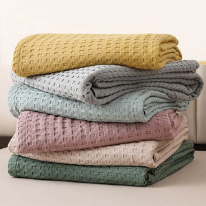 All-Season Lightweight Breathable Cotton Waffle Throw Blanket for Pets & People